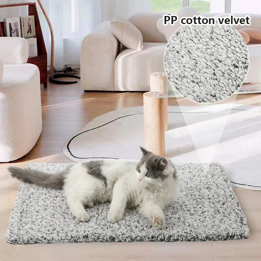 Self-Heating Pet Mat for Cats and Small Dogs - detail