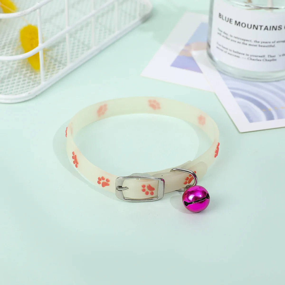 Luminous Glow-in-the-Dark Cat Collar with Bell - Pink