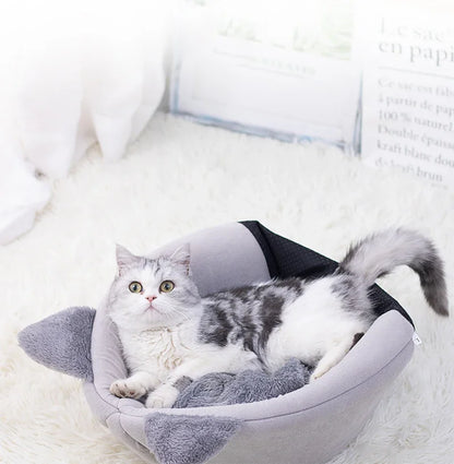 Cozy Winter Cat Cave Bed and Tent Nest - size reference
