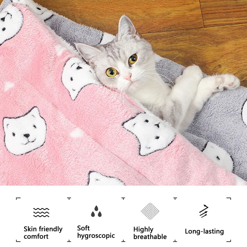 Soft Flannel Pet Sleeping Mat for Cats and Small Dogs - detail