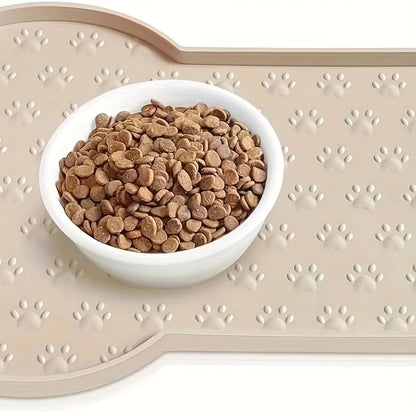 Non-Slip Silicone Pet Feeding Mat with Raised Edges - close-up