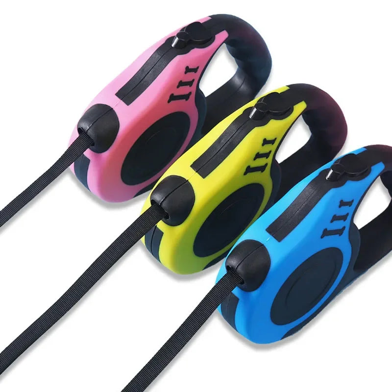 Retractable Dog Leash (3m or 5m) for Small to Medium Pets - close-up