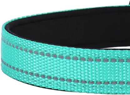 Reflective Adjustable Dog Collar for Medium Dogs - detail